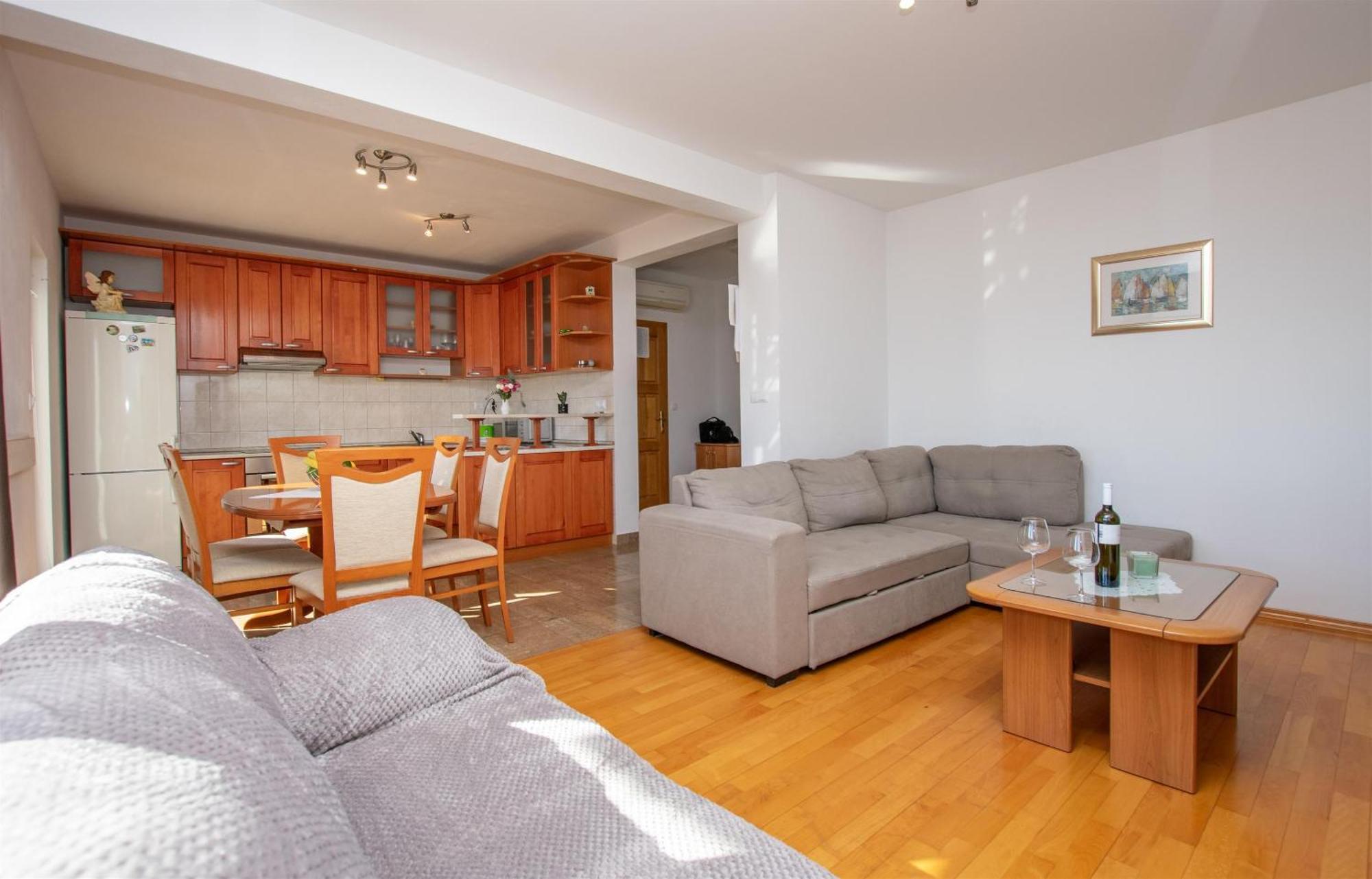 Apartment Zdravko